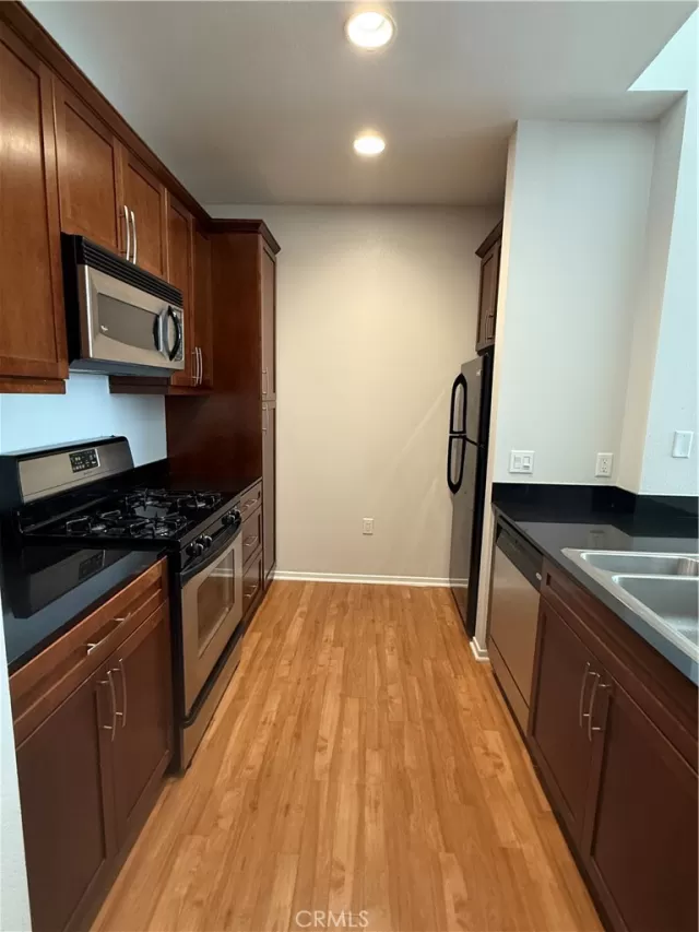 MLS: PW25151536 Condo For Sale