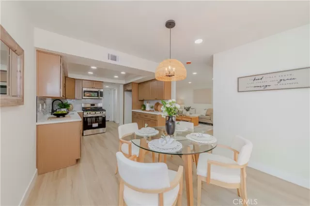 MLS: PW25151882 Condo For Sale