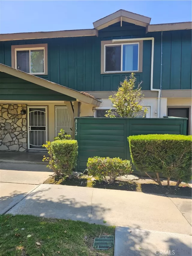 MLS: PW25152207 Condo For Sale