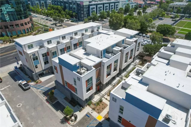 MLS: PW25152434 Condo For Sale