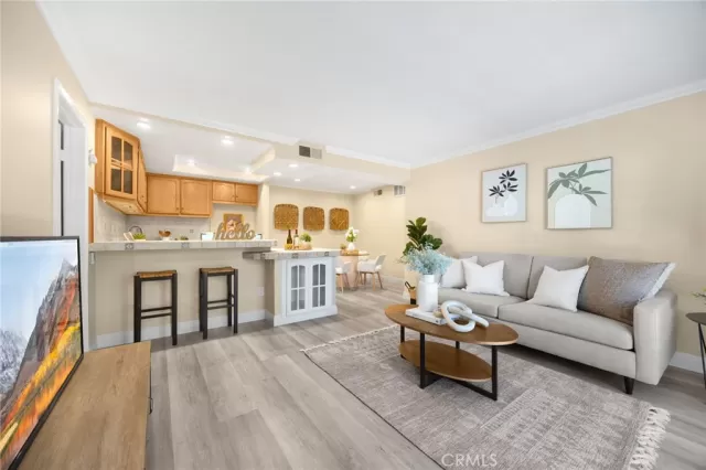 MLS: PW25152981 Condo For Sale