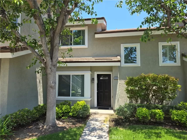 MLS: PW25154025 Condo For Sale