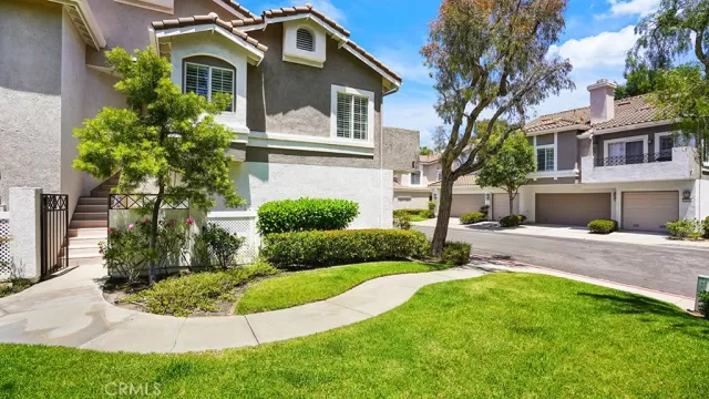 MLS: PW25154103 Condo For Sale