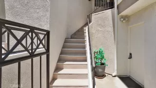 Photo #1: PW25154103 Listing 