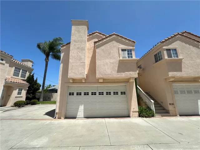 MLS: PW25154660 Condo For Sale