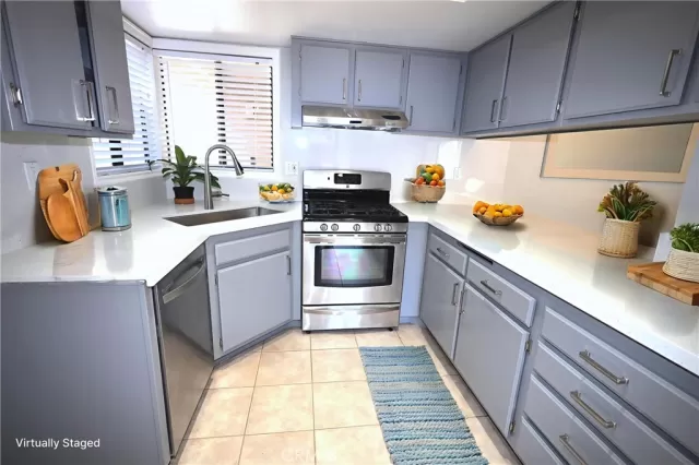 MLS: PW25155842 Condo For Sale