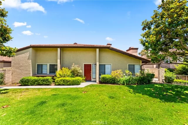 MLS: PW25156451 Condo For Sale