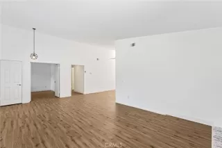 Photo #2: PW25156451 Listing 