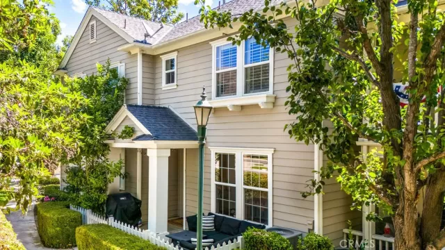 MLS: PW25156609 Condo For Sale