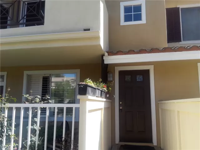 MLS: PW25156751 Condo For Sale