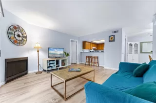 Photo #1: PW25156806 Listing 