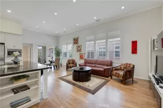 Photo #4: PW25157300 Listing 