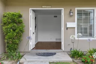 Photo #1: PW25159756 Listing 