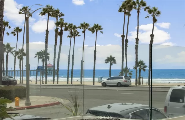 MLS: PW25159862 Condo For Sale