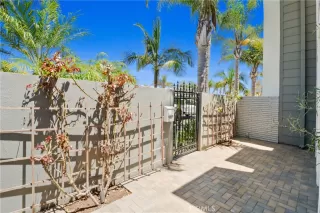 Photo #3: PW25160560 Listing 