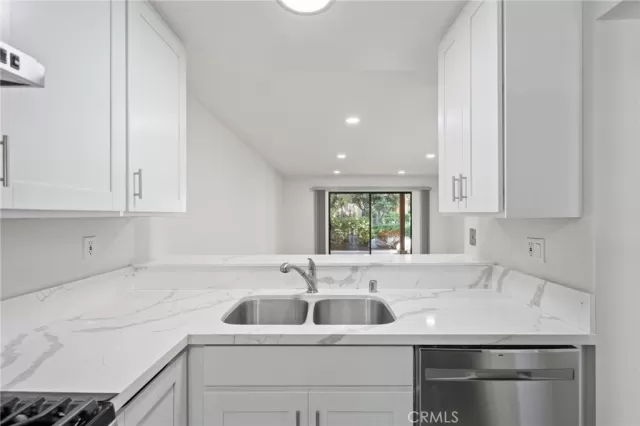 MLS: PW25161307 Condo For Sale