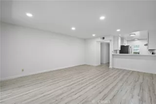 Photo #6: PW25161307 Listing 