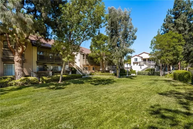 MLS: PW25163024 Condo For Sale