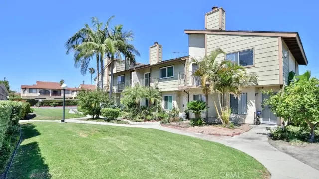 MLS: PW25171018 Condo For Sale