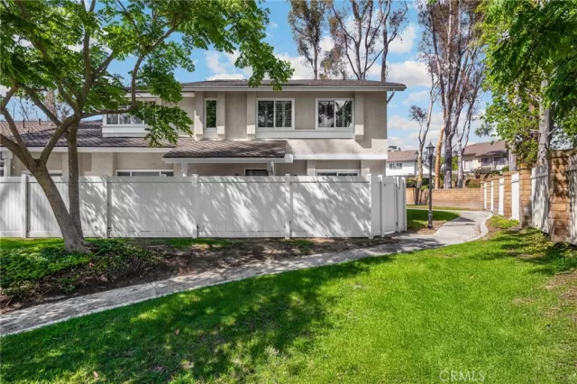 MLS: PW25171125 Condo For Sale