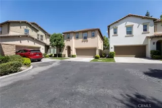 Photo #1: PW25171518 Listing 