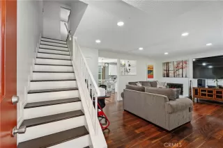 Photo #3: PW25172064 Listing