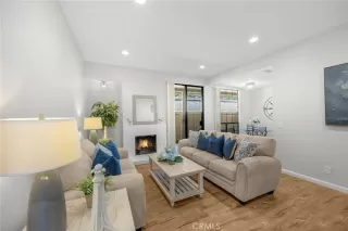 Photo #1: PW25172130 Listing 