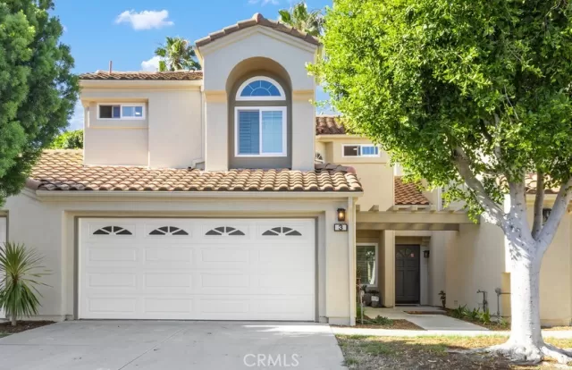 MLS: PW25172767 Condo For Sale