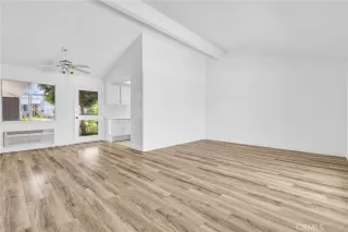 Photo #3: PW25173175 Listing