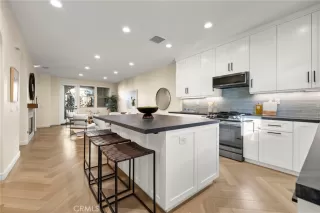 Photo #4: PW25174688 Listing