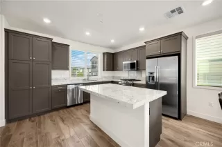 Photo #3: PW25174792 Listing 