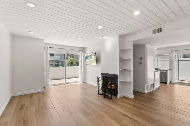 MLS: PW25175523 Condo For Sale