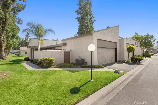 MLS: PW25177065 Condo For Sale