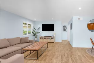 Photo #3: PW25178159 Listing 