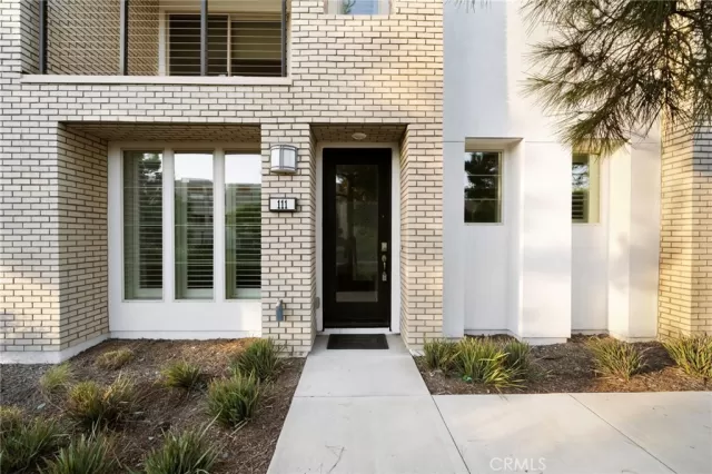 MLS: PW25179803 Condo For Sale