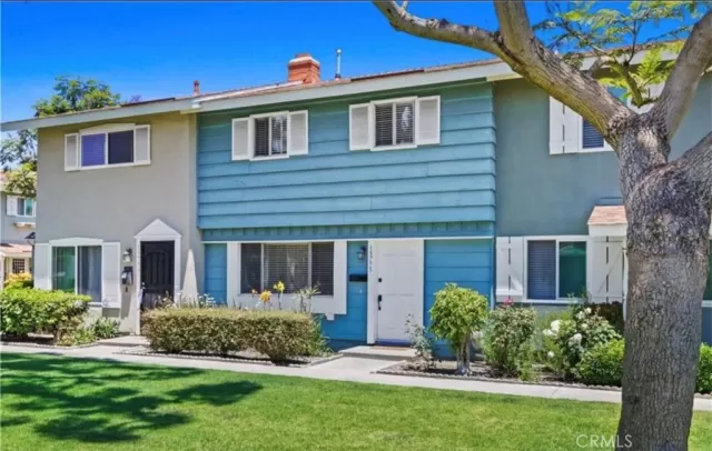 MLS: PW25180140 Condo For Sale