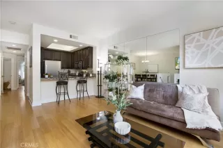 Photo #4: PW25180896 Listing