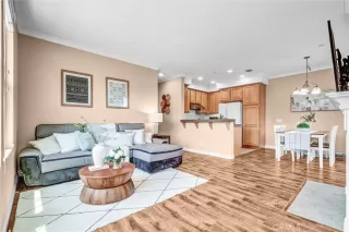 Photo #5: PW25181095 Listing 