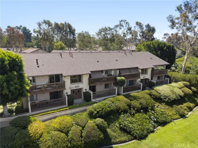 MLS: PW25181641 Condo For Sale