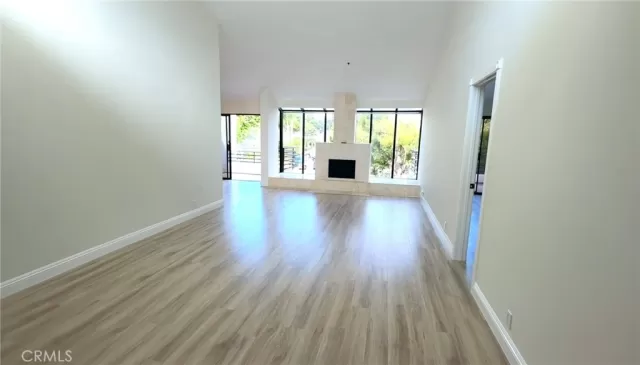 MLS: PW25181908 Condo For Sale