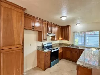 Photo #1: PW25183107 Listing 