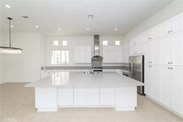 MLS: PW25185354 Condo For Sale