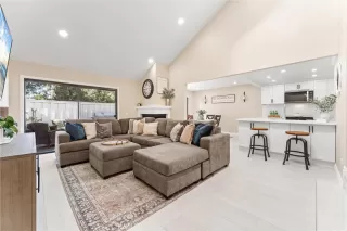 Photo #3: PW25185890 Listing 