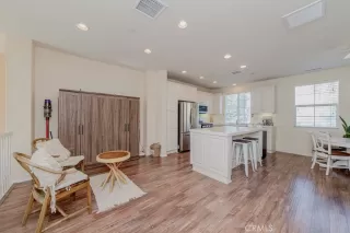 Photo #4: PW25186156 Listing