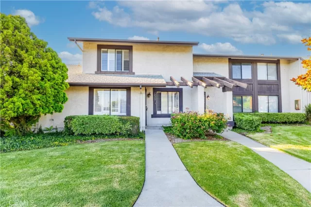 MLS: PW25189503 Condo For Sale