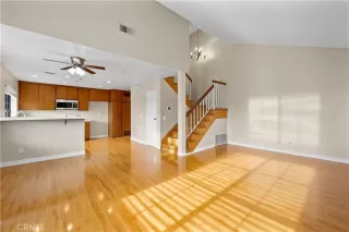 Photo #3: PW25191337 Listing 