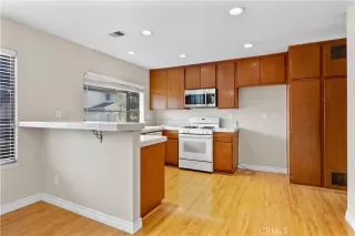 Photo #5: PW25191337 Listing 