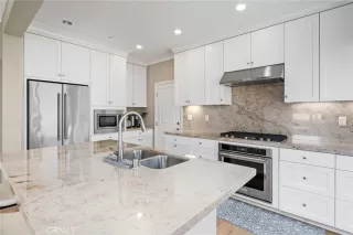 Photo #5: PW25192480 Listing 