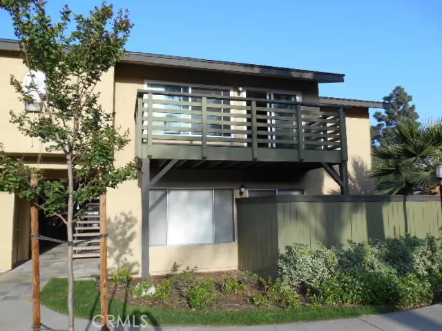 MLS: PW25192662 Condo For Sale