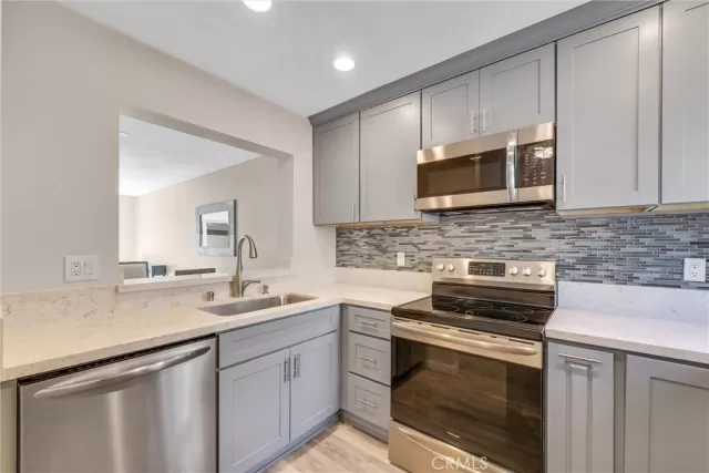 MLS: PW25192879 Condo For Sale